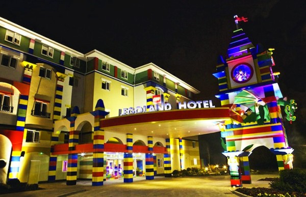 lego hotel