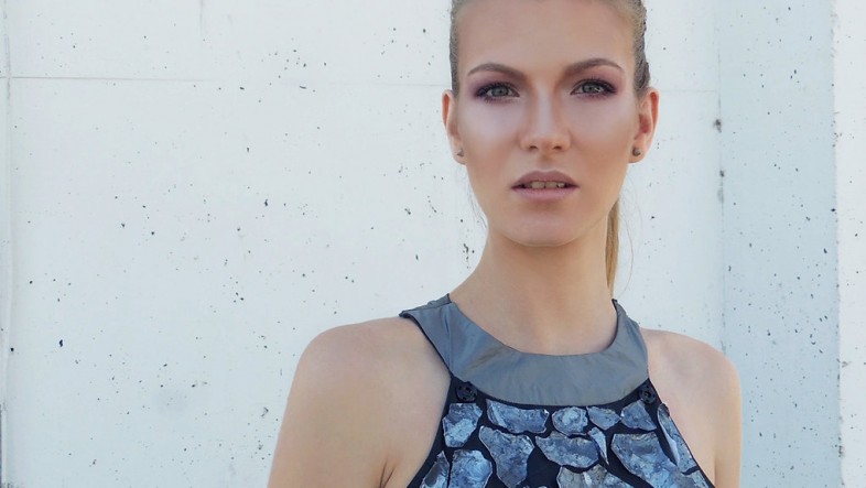 brandul pulse Vulcano Transform Dress