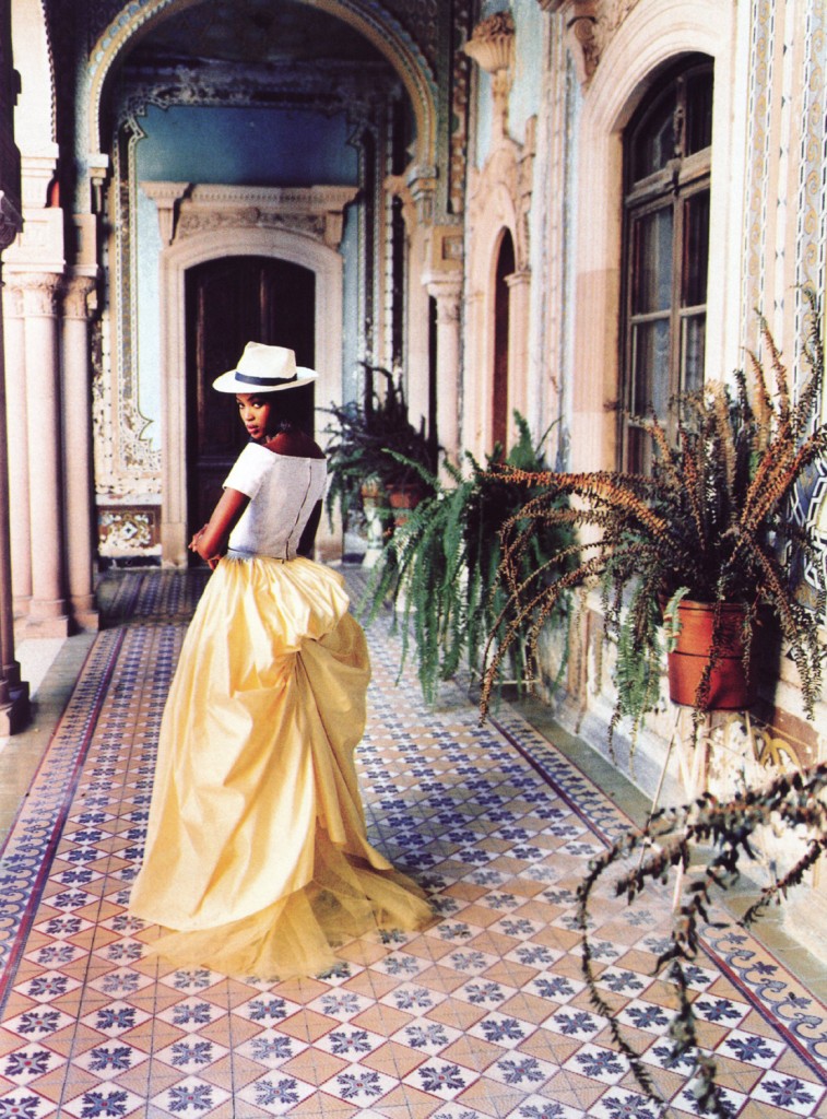 vogue_us_maSr_1998_naomi_campbell_ph_ellen_von_un