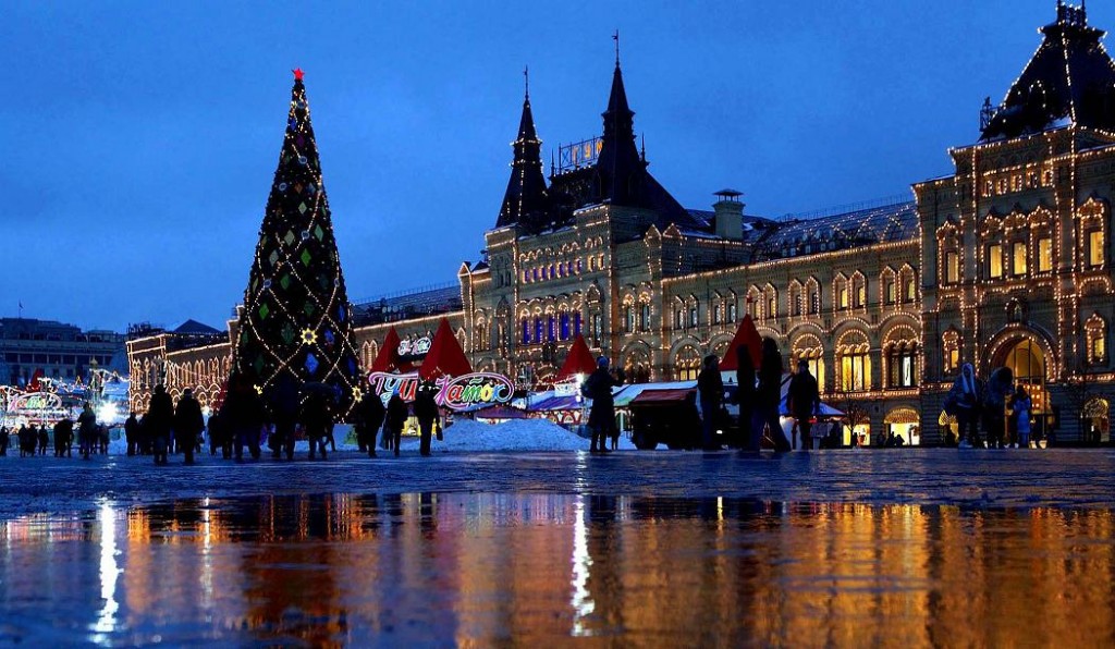 Tree-in-Red-Square-Moscow