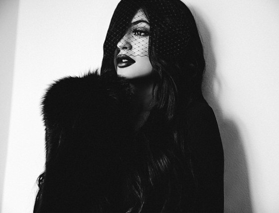 rs_560x428-150324141805-600.kylie-jenner-photoshoot6