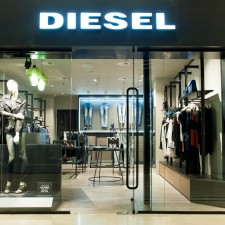 Noul Diesel Store din The Grand Avenue Marriott, Bucureşti