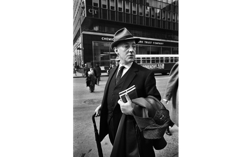 Alec Guinness, 1964. 'Am făcut această fotografie într-un colț de stradă din New York. Am lucrat cu el câteva zile la rând și era de-a dreptul fascinant.' 
