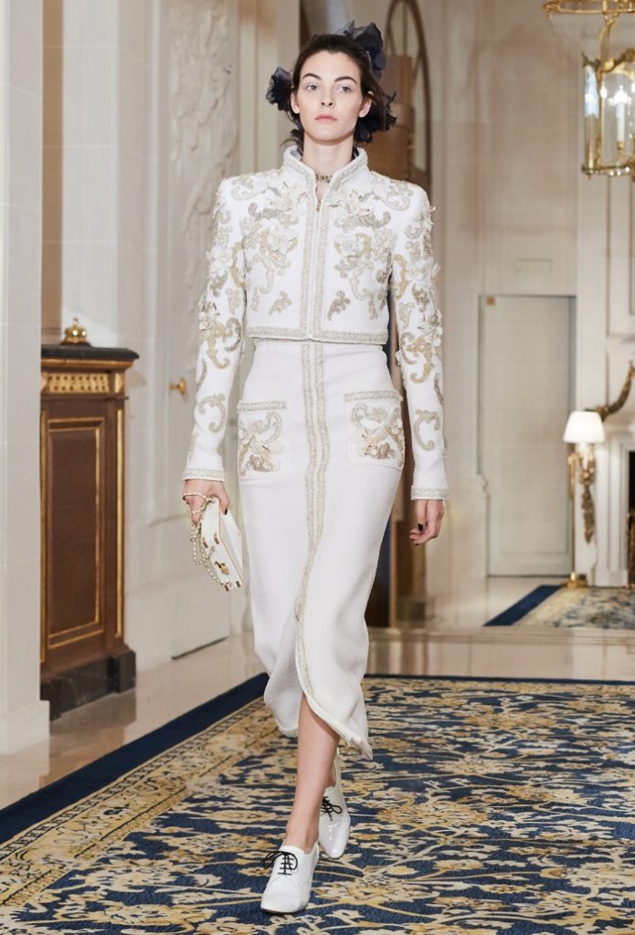 chanel-pre-fall-2017-runway04