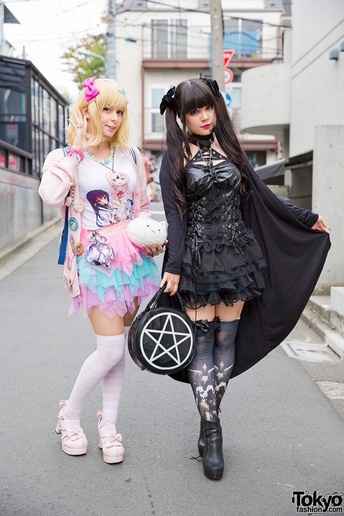 Lolita fashion este o subcultură a Japoniei