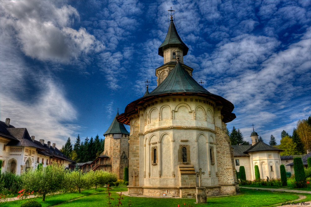 Mănăstirea Putna (Bucovina)