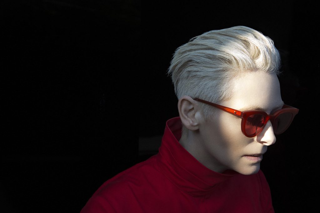 Tilda Swinton a lansat o colecție capsulă în colaborare cu Gentle Monster